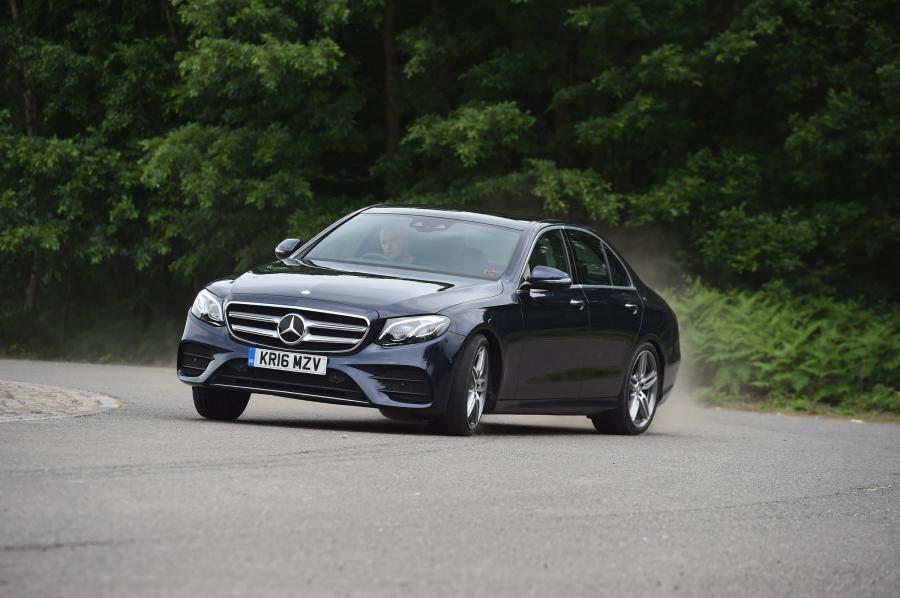  Mercedes-Benz E220 d AMG Line 2016 года  (UK) (фото 7 из 31)